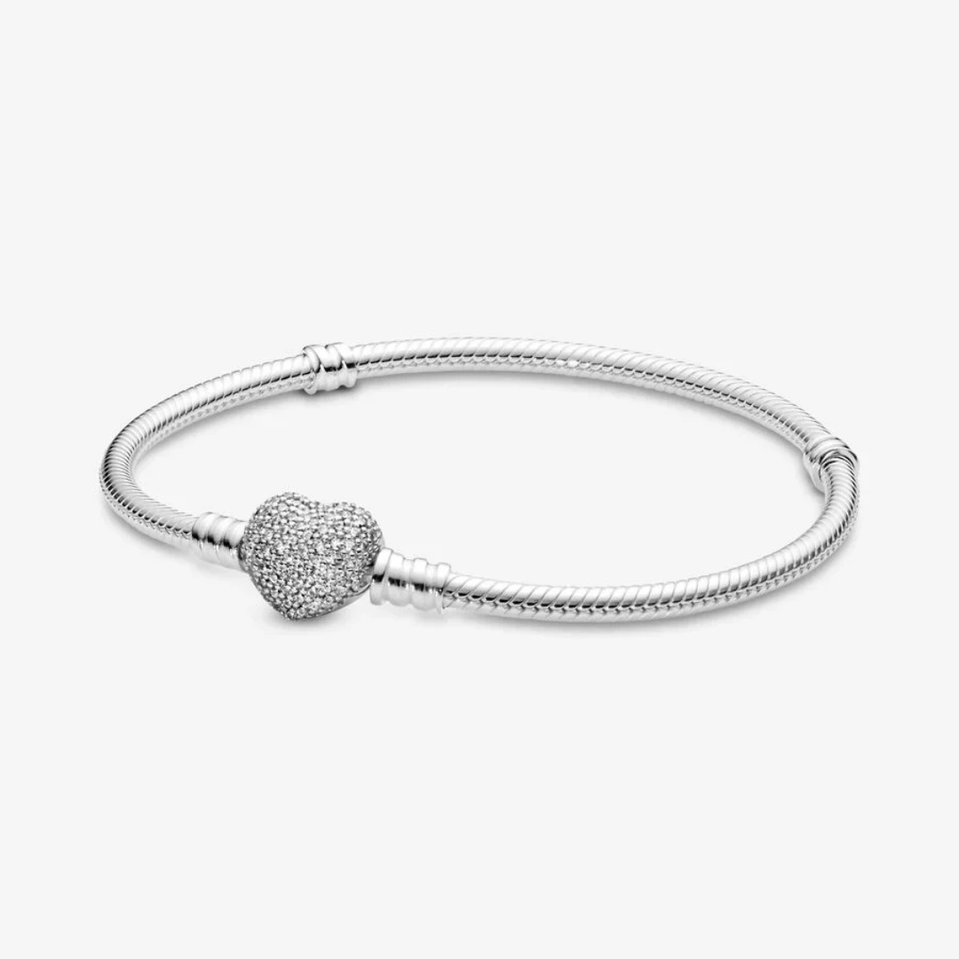 Pulsera con dijes de plata de ley 925